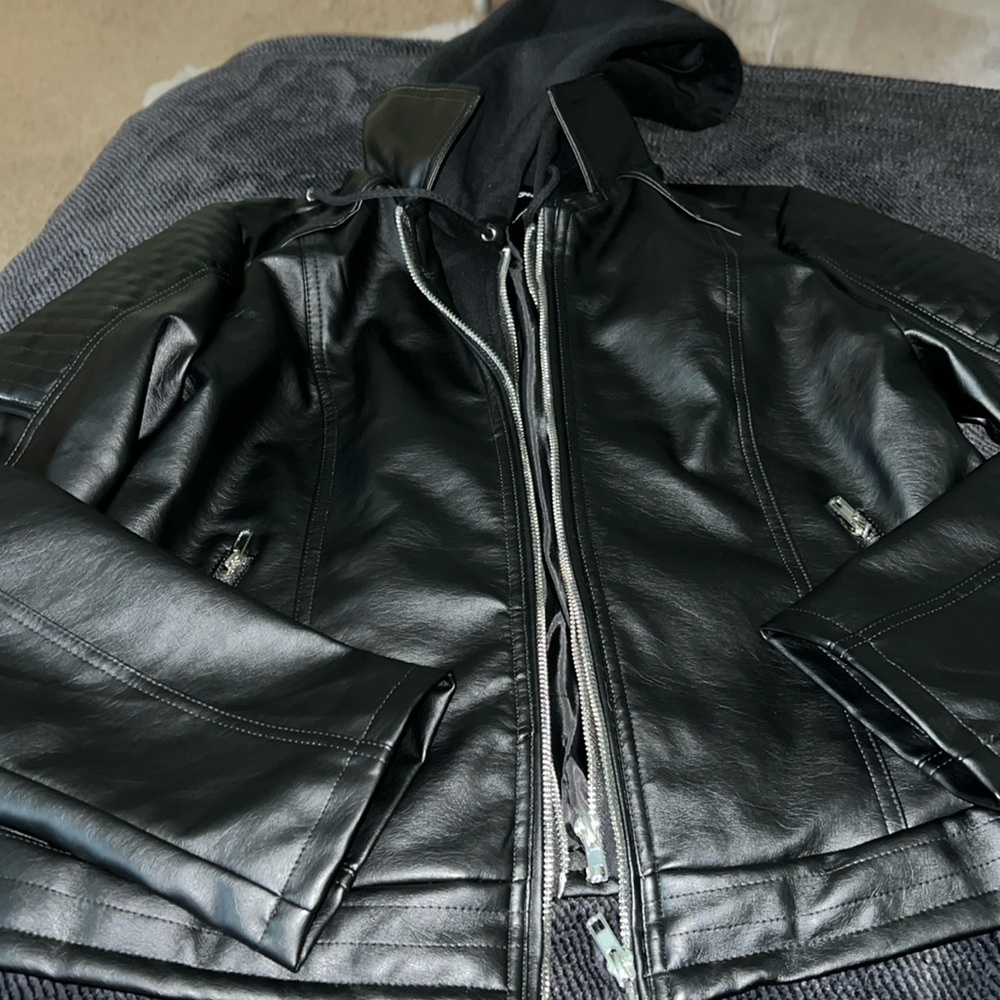 FashionNova black faux leather jacket size XL